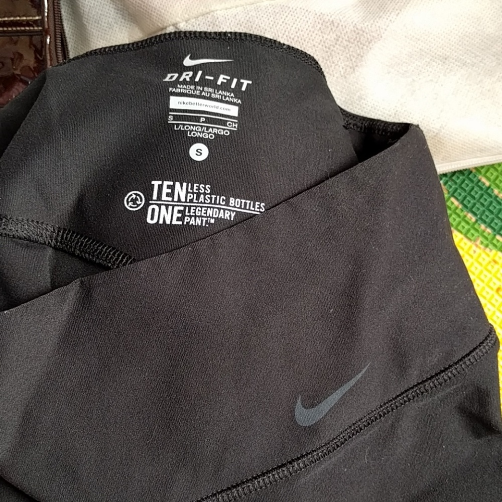 Nike Dri-Fit Legendary Pant